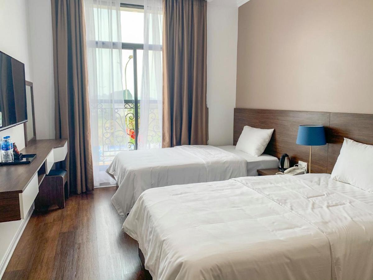 Minh Phong Hotel Ha Long Bagian luar foto