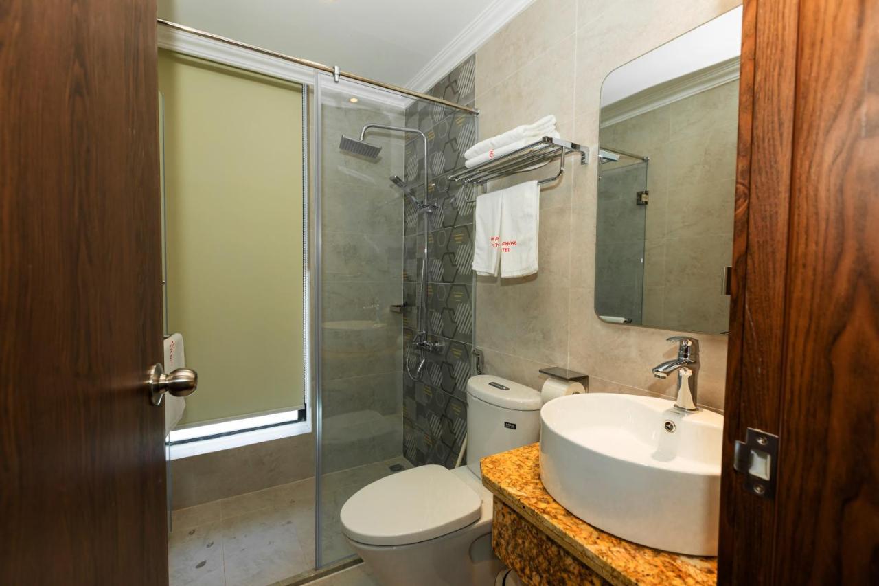 Minh Phong Hotel Ha Long Bagian luar foto